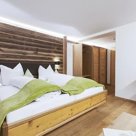 בית הארחה Gaestehaus Mathies 3*