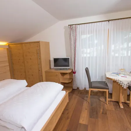 בית הארחה Gaestehaus Mathies